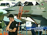 На авиасалоне МАКС-2005 начались демонстрационные полеты На авиасалоне МАКС-2005 начались демонстрационные полеты