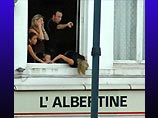 Вооруженный мужчина захватил заложников в брюссельском кафе Вооруженный мужчина захватил заложников в брюссельском кафе