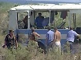 "У электрического столба на 3-м километре трассы "Махачкала-Каспийск" сработало радиоуправляемое безоболочное взрывное устройство направленного действия мощностью 5 кг в тротиловом эквиваленте," - сказали в МВД "У электрического столба на 3-м километре трассы "Махачкала-Каспийск" сработало радиоуправляемое безоболочное взрывное устройство направленного действия мощностью 5 кг в тротиловом эквиваленте," - сказали в МВД