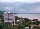 Местным властям предписано оповестить об ухудшении погодных условий население и отдыхающих, особенно "дикарей", расположившихся в устьях приморских речек. Силы и средства спасателей в регионе приведены в повышенную степень готовности Местным властям предписано оповестить об ухудшении погодных условий население и отдыхающих, особенно "дикарей", расположившихся в устьях приморских речек. Силы и средства спасателей в регионе приведены в повышенную степень готовности