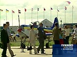 На авиасалон МАКС-2005 выстроились огромные очереди На авиасалон МАКС-2005 выстроились огромные очереди