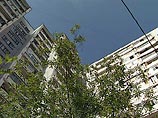 По предварительным данным, смерть девушек наступила в результате падения с высоты 16-го этажа этого дома, сообщили "Интерфаксу" в пресс-службе столичной прокуратуры По предварительным данным, смерть девушек наступила в результате падения с высоты 16-го этажа этого дома, сообщили "Интерфаксу" в пресс-службе столичной прокуратуры