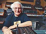 В США скончался изобретатель синтезатора Роберт Муг