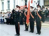 Павел Фрадков родился 3 сентября 1981 года. В 1995 году поступил в Санкт-Петербургское суворовское военное училище. Был назначен замкомандира 1-го взвода 3-й роты и получил звание вице-сержанта