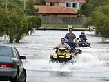 Федеральное агентство по чрезвычайным ситуациям координирует действия местных властей в штатах Флорида, Миссисипи, Луизиана и Алабама, на которые может обрушиться ураган