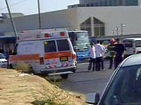 В районе автобусной станции в городе Беэр-Шева на юге Израиля прогремел сильный взрыв, сообщает MIGnews.com. В результате происшествия ранены по меньшей мере 16 человек, двое из них - в к критическом состоянии В районе автобусной станции в городе Беэр-Шева на юге Израиля прогремел сильный взрыв, сообщает MIGnews.com. В результате происшествия ранены по меньшей мере 16 человек, двое из них - в к критическом состоянии