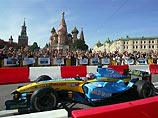 Лидер "Формулы-1" Фернандо Алонсо прокатился по улицам Москвы