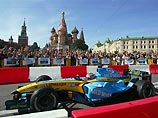 Лидер "Формулы-1" Фернандо Алонсо прокатился по улицам Москвы Лидер "Формулы-1" Фернандо Алонсо прокатился по улицам Москвы
