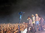 Легендарная рок-группа Scorpions в понедельник впервые выступит с концертом в Казани. Шоу приурочено к празднованию 1000-летия столицы Татарстана. В программе прозвучат знаменитые хиты и новые песни, объединенные общим названием "Moment Of Glory" ("Момент