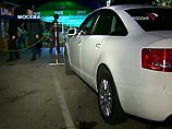 Неизвестный выстрелил из огнестрельного оружия и скрылся на автомашине "Жигули". Бывший председатель Федерации детского спорта некоторое время был жив Неизвестный выстрелил из огнестрельного оружия и скрылся на автомашине "Жигули". Бывший председатель Федерации детского спорта некоторое время был жив