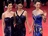 Фестиваль, на котором в этом году основное внимание уделено азиатскому кино, начался внеконкурсным премьерным показом китайского боевика режиссера Цуя Харка "Семь мечей"