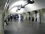 Жители подмосковных Люберец и столицы, в вагоне электропоезда на перегоне между станциями "Серпуховская" и "Полянка" избили 40-летнего афророссиянина, проживающего в Дмитровском районе Подмосковья, и его 34-летнюю знакомую, приезжую из Иркутска Жители подмосковных Люберец и столицы, в вагоне электропоезда на перегоне между станциями "Серпуховская" и "Полянка" избили 40-летнего афророссиянина, проживающего в Дмитровском районе Подмосковья, и его 34-летнюю знакомую, приезжую из Иркутска