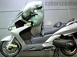 Honda представила первый мотоцикл, оборудованный подушкой безопасности