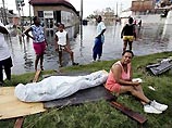 В условиях, когда банды мародеров и насильников орудовали в наводненном из-за урагана Katrina городе, руководящие врачи приняли решение дать смертельную дозу морфия тем больным, у которых, по их мнению, не было шансов выжить