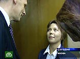 В свою очередь Фурсенко попытался выяснить у нее мотивы поступка, на что девушка ответила: "Это моя гражданская позиция". В свою очередь Фурсенко попытался выяснить у нее мотивы поступка, на что девушка ответила: "Это моя гражданская позиция".