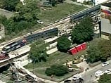 В США в районе города Чикаго (штат Иллинойс) сошел с рельсов поезд, есть пострадавшие В США в районе города Чикаго (штат Иллинойс) сошел с рельсов поезд, есть пострадавшие