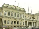 "Утвержденные правительством Литвы правила контроля и ограничения распространения информации, не подлежащей распространению через компьютерные сети, не противоречили Конституции и закону об информировании общества", - признал КС
