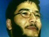 Американский студент арабского происхождения Ахмеду Омару Абу Али, обвиняемый в подготовке покушения на президента Буша, на допросах в Саудовской Аравии рассказал, что это была его "собственная идея", так как он хотел быть "мозговым центром" террористичес Американский студент арабского происхождения Ахмеду Омару Абу Али, обвиняемый в подготовке покушения на президента Буша, на допросах в Саудовской Аравии рассказал, что это была его "собственная идея", так как он хотел быть "мозговым центром" террористичес