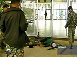 В Таиланде разъяренная толпа растерзала двух связанных морских пехотинцев В Таиланде разъяренная толпа растерзала двух связанных морских пехотинцев