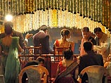 В сентябре в городе Пушкар в штате Раджастан, супруги решили устроить себе традиционную индусскую церемонию бракосочетания