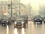 ГИБДД Москвы призывает водителей ездить с включенными фарами
