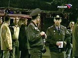Место взрыва до сих пор оцеплено сотрудниками милиции. Как ранее сообщили "Интерфаксу" в МЧС Белоруссии, взрывустройство, которое находилось в цветочной клумбе возле уличного кафе, было начинено металлическими обрезками Место взрыва до сих пор оцеплено сотрудниками милиции. Как ранее сообщили "Интерфаксу" в МЧС Белоруссии, взрывустройство, которое находилось в цветочной клумбе возле уличного кафе, было начинено металлическими обрезками