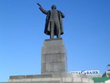 В Екатеринбурге Ленин будет "просить милостыню" на церковной паперти