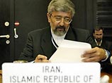 Принятие подобной резолюции было бы чревато для Тегерана резким усилением международного давления, но против данной инициативы выступают такие члены совета управляющих МАГАТЭ, как Россия и Китай