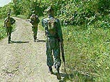 В горах на юге Чечни пятеро милиционеров подорвались на бомбе