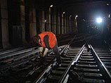 Движение на Серпуховской линии метро в Москве было остановлено из-за трещины в рельсе Движение на Серпуховской линии метро в Москве было остановлено из-за трещины в рельсе