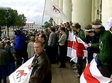 Белорусская оппозиция готовится назвать имя единого кандидата на выборах 2006 года
Белорусская оппозиция готовится назвать имя единого кандидата на выборах 2006 года