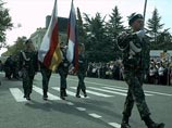 По его словам, военная техника, принимавшая участие в параде в столице непризнанной Южной Осетии - это новая военная техника, и никаких других способов ее получения, кроме как через Рокский тоннель из России, у Южной Осетии нет"