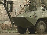 На пересечении улиц Маяковского и Коммунистической управляемый военнослужащим по контракту БТР-80 столкнулся с автомобилем "Жигули", которым управлял судебный пристав. Последний в ссоре нанес побои военнослужащему
