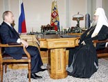На встрече с президентом Алексий II назвал наркоманию "болезнью века", а борьбу с ней - одним из приоритетных направлений в сотрудничестве Церкви и государства