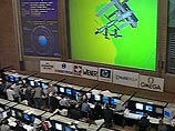 Космический корабль "Союз ТМА-7", на борту которого находятся россиянин Валерий Токарев, астронавт NASA Уильям Макартур и гражданин США, космический турист Грегори Олсен, продолжает автономное сближение с Международной космической станцией
