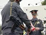 При нападении на инкассаторов в Москве похищено 3,5 млн рублей При нападении на инкассаторов в Москве похищено 3,5 млн рублей
