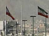 В последнее время радио- и телеэфир в Иране заполнили две песни, которые, судя по всему, призваны обеспечить поддержку народа в непростом противостоянии иранских властей с Западом по поводу ядерной программы страны