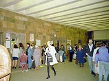 Неизвестные "заминировали" три станции метро в Санкт-Петербурге Неизвестные "заминировали" три станции метро в Санкт-Петербурге
