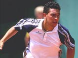 L'Equipe: Допинг на Roland Garros принимал аргентинец Мариано Пуэрта L'Equipe: Допинг на Roland Garros принимал аргентинец Мариано Пуэрта