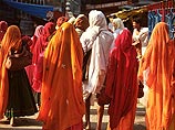 В Индии толпа из 150 женщин сожгла заживо парикмахера