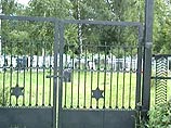 Вандалы снова надругались над десятками могил на еврейском кладбище в Петербурге Вандалы снова надругались над десятками могил на еврейском кладбище в Петербурге