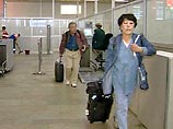 За первые шесть месяцев текущего года турпоток в Россию сократился на 11%, что составило примерно 100 тыс. человек. Из них приблизительно 70% составляли туристы из КНР, Финляндии и Польши, которые приезжали в РФ по коммерческим турам За первые шесть месяцев текущего года турпоток в Россию сократился на 11%, что составило примерно 100 тыс. человек. Из них приблизительно 70% составляли туристы из КНР, Финляндии и Польши, которые приезжали в РФ по коммерческим турам