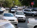 С 5 октября во Владивостоке не прекращаются акции автолюбителей, недовольных ростом цен на топливо и новыми таможенными правилами оформления иномарок, которые спровоцировали повышение цены на них на 2-3 тысячи долларов С 5 октября во Владивостоке не прекращаются акции автолюбителей, недовольных ростом цен на топливо и новыми таможенными правилами оформления иномарок, которые спровоцировали повышение цены на них на 2-3 тысячи долларов