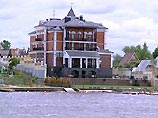 Самовольно возведенные дачи на берегу Москвы-реки смоют маленьким цунами Самовольно возведенные дачи на берегу Москвы-реки смоют маленьким цунами