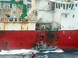Судно было задержано австралийцами в 965 км к западу от Австралии, то есть за пределами ее экономической зоны Судно было задержано австралийцами в 965 км к западу от Австралии, то есть за пределами ее экономической зоны
