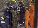 В Исламабаде спустя 60 часов после землетрясения из-под обломков живыми извлечены гражданка Ирака и ее сын В Исламабаде спустя 60 часов после землетрясения из-под обломков живыми извлечены гражданка Ирака и ее сын