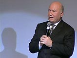 Лужков провел экскурсию по мэрии для потомка основателя Москвы Долгорукого Лужков провел экскурсию по мэрии для потомка основателя Москвы Долгорукого