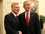 Президент США Джордж Буш будет и впредь убеждать Россию в необходимости выбора демократического развития. Об этом Буш заявил в среду в Белом доме на совместной пресс-конференции с президентом Польши Александром Квасьневским