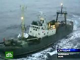 Норвежцы сбрасывали на российский траулер не зажигательные бомбы, а сигнальные световые ракеты Норвежцы сбрасывали на российский траулер не зажигательные бомбы, а сигнальные световые ракеты