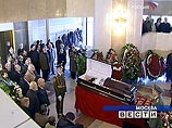В пятницу 21 октября Москва прощалась с известным российским политиком и общественным деятелем Александром Яковлевым, скончавшимся в минувший вторник, состоялось в пятницу в одном из залов Российской академии наук